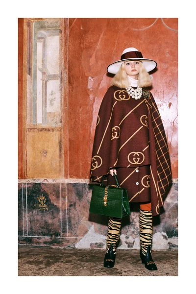 Look 9